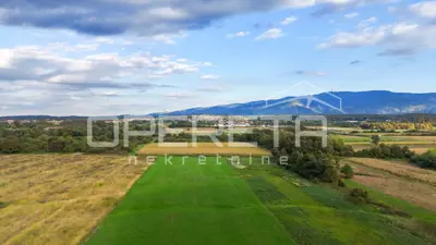 Agricultural land 9,351 m², Jakovlje - by access road - 5