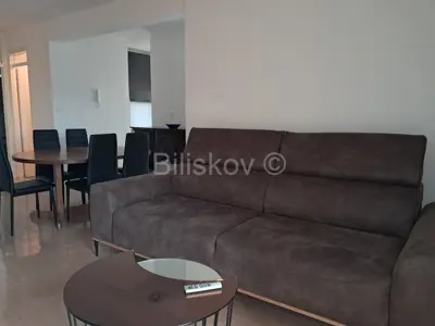 Stan 88 m², Mertojak, Split - 3 spavaće sobe i 3 lođe