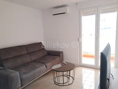 Stan 88 m², Mertojak, Split - 3 spavaće sobe i 3 lođe - 5