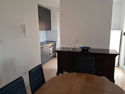 Stan 88 m², Mertojak, Split - 3 spavaće sobe i 3 lođe - 6