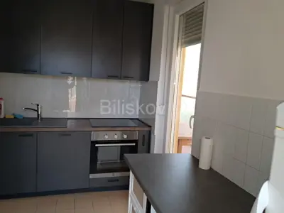 Stan 88 m², Mertojak, Split - 3 spavaće sobe i 3 lođe - 2