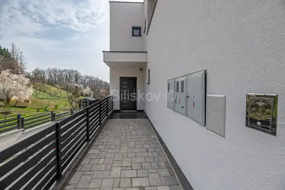 Urbana vila 210 m², Remete, pogled na grad i zelenilo - 16