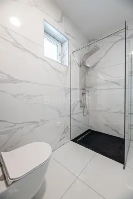 Urbana vila 210 m², Remete, pogled na grad i zelenilo - 9
