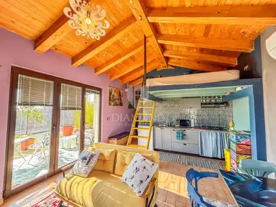 Haus 250 m², Umgebung von Buje - 4 Schlafzimmer und 3 Einheiten - 20
