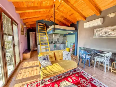 Haus 250 m², Umgebung von Buje - 4 Schlafzimmer und 3 Einheiten - 8