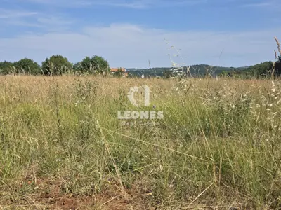 Građevinsko zemljište 550 m², Kaštel kod Buja, idejni projekt