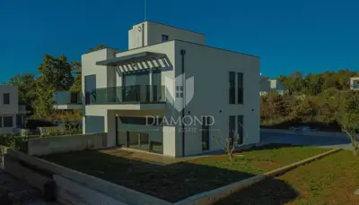 House 176 m², Dajla - near the sea and roof terrace