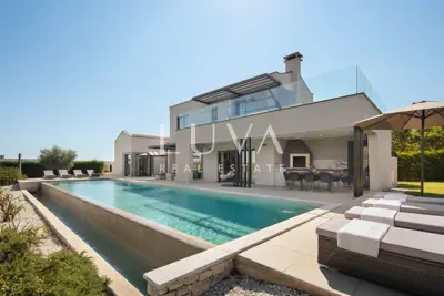 Villa 250 m², Vodnjan - Pool, Sauna und Privatsphäre - 2