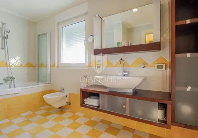 Stan 115 m², Crveni vrh - pogled na more i terasa - 9
