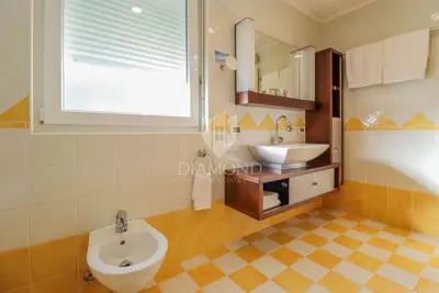 Stan 115 m², Crveni vrh - pogled na more i terasa - 10