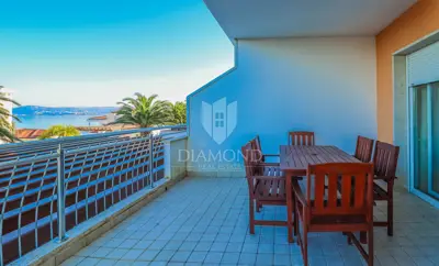 Stan 115 m², Crveni vrh - pogled na more i terasa