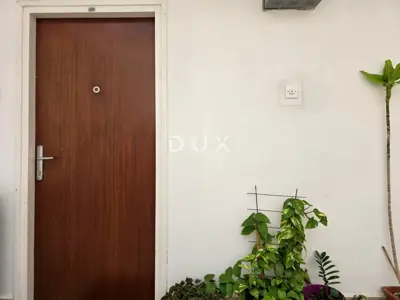 Stan 72 m², Labin - dvije spavaće sobe i lođa - 11