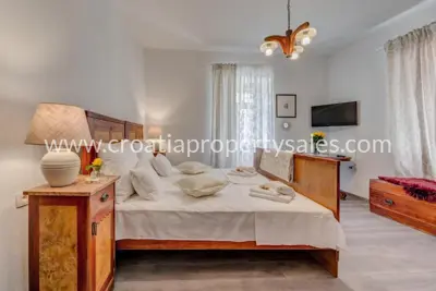 Stone house 170 m², Trogir - old town center and sea view - 7