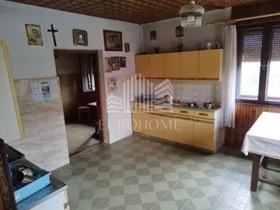 House 196 m², Paruževina - garden 2,084 m² - 11