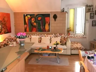 Stan 72 m², Split - stari grad, blizina Prokurativa - 5