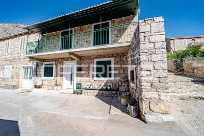 House 70 m², Blato on the island of Korčula - center and garage 45 m² - 5