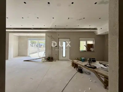 Wohnung zum Kauf in Crikvenica, 100 m² - 2