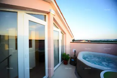 Kuća 240 m², Ližnjan - pogled na more i prirodu