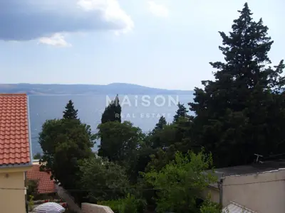 Novi Vinodolski, kuća sa apartmanima nadomak mora - 9