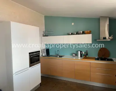 Kuća, Otok Brač - 50 m od mora, pogled na more - 7
