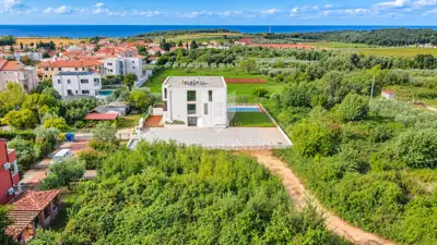 Baugrundstück, Novigrad - attraktive Lage und Investitionspotenzial
