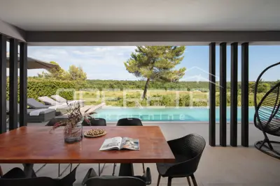 Istra, Vodnjan, einzigartige Villa auf einem großzügigen Grundstück, umgeben von Natur, infi - 17