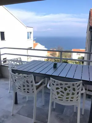 Stan, Labin, pogled na more i otok Cres