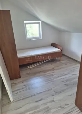 House floor 145 m², Klana - two apartments and yard - 12