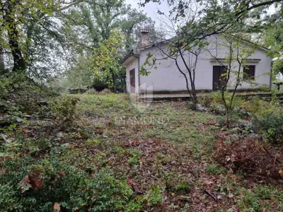 KRK GOSTINJAC, Haus zur Adaptierung auf großem Grundstück - 3