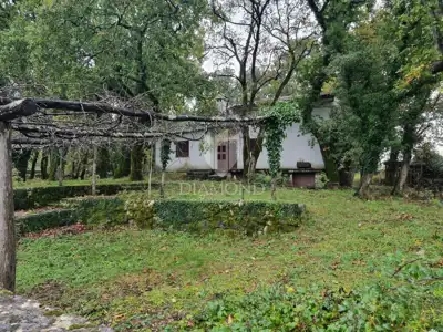 KRK GOSTINJAC, Haus zur Adaptierung auf großem Grundstück - 2