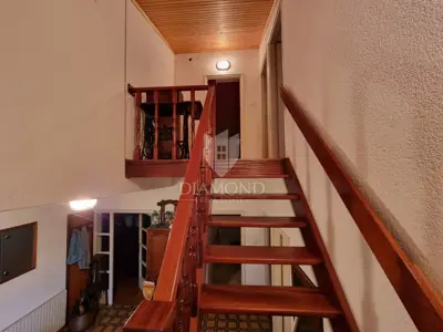 KRK GOSTINJAC, Haus zur Adaptierung auf großem Grundstück - 17