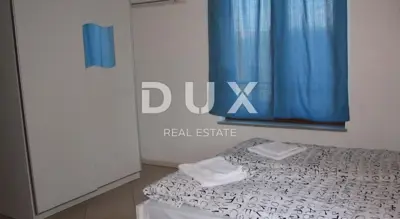 Haus 350 m², Pomer - 11 Apartments, 150 m vom Meer - 11