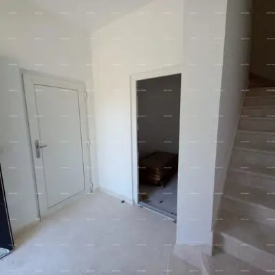Stan 54 m², Medulin centar - 2 spavaće sobe, terasa - 11