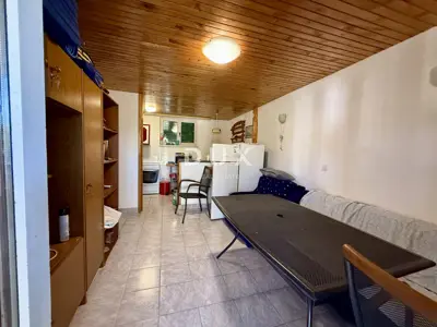 House 126 m², Čižići - 2 residential units, 350 m from the sea - 5