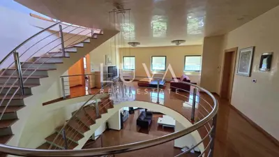 Villa 750 m², Gajnice - panoramic views and privacy - 4
