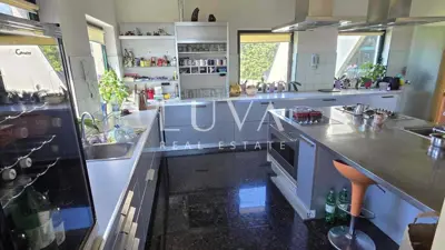 Villa 750 m², Gajnice - panoramic views and privacy - 11