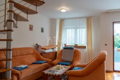 Wohnung 300 m vom Meer entfernt, Ičići - Garage und Parkplatz - 2