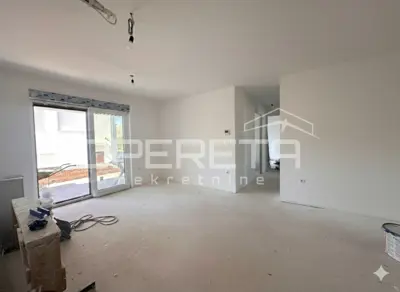 Stan u novogradnji s vrtom, Grebaštica, 70 m² - 2