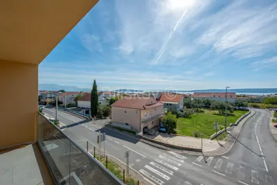 Wohnung 122 m², Kaštel Novi - Maisonette, 2 Badezimmer - 2