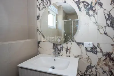 Wohnung 122 m², Kaštel Novi - Maisonette, 2 Badezimmer - 16