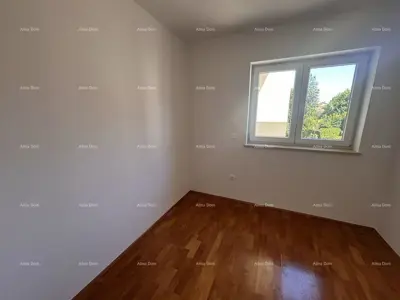 Stan 76 m², Novigrad - 3 spavaće sobe i terasa - 6