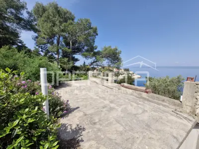 Građevinsko zemljište 338 m² s dozvolom i pogledom na more, otok Korčula - 10