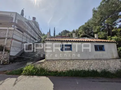Građevinsko zemljište 338 m² s dozvolom i pogledom na more, otok Korčula - 3