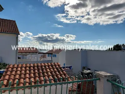 Haus, Otok Vis, 180 m², 550 000 €
