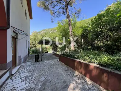 Wohnung 179 m², Rijeka - Draga, zweigeschossig mit Meerblick