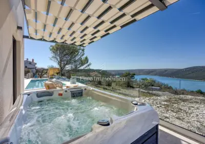 Istra - Luksuzna vila s bazenom i otvorenim pogledom na more - 7