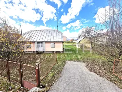 House 123 m², Gospić - two houses and an auxiliary building