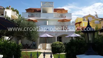 Kuća, Šibenik, 477 m², 3 000 000 €
