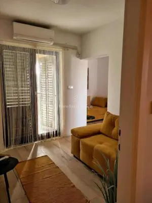 Pag - kuća s 4 apartmana i velikim dvorištem - 10