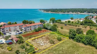 Building plot 1,185 m², Lovrečica - by the beach - 2